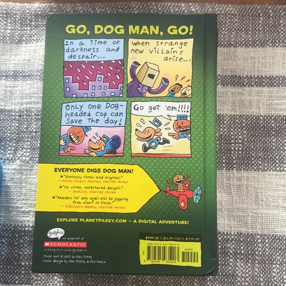 Dog Man by Dav Pilkey creator of captain underpants books - Picture 4 of 9